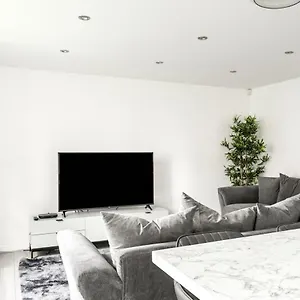 Discovery Suites Liverpool