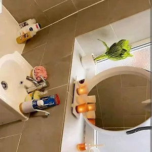 Cheerful 2 Bedroom House Liverpool