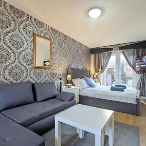 Guest Near Centre Anfield Free Parking Liverpool